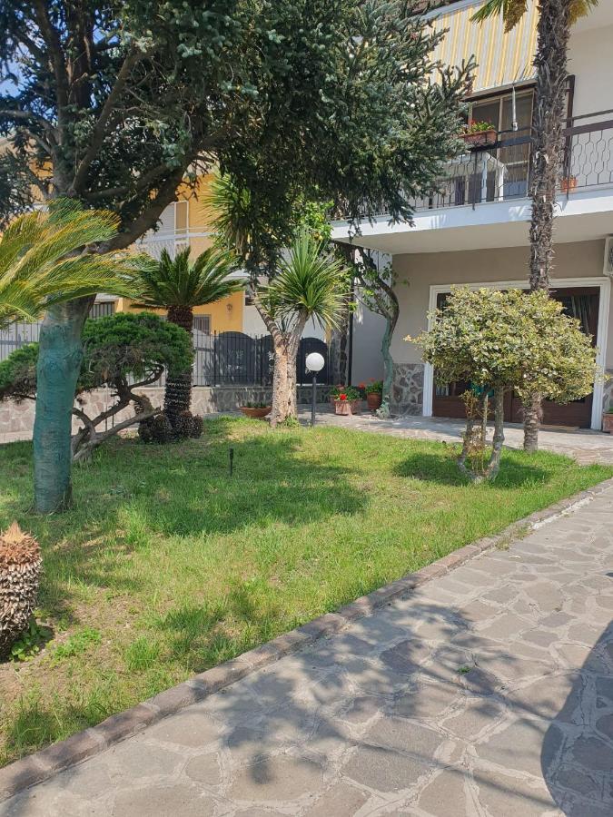 Bed and Breakfast Ospitalita Il Noce Brusciano Экстерьер фото
