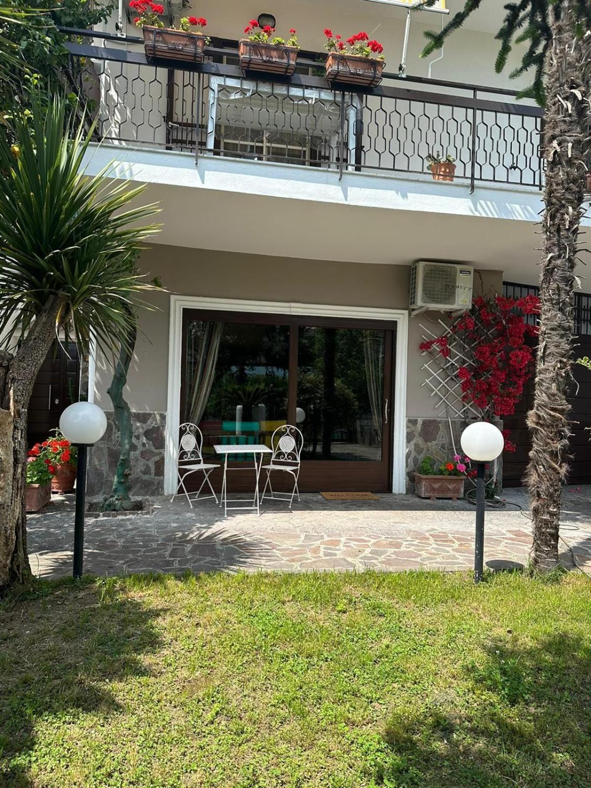 Bed and Breakfast Ospitalita Il Noce Brusciano Экстерьер фото